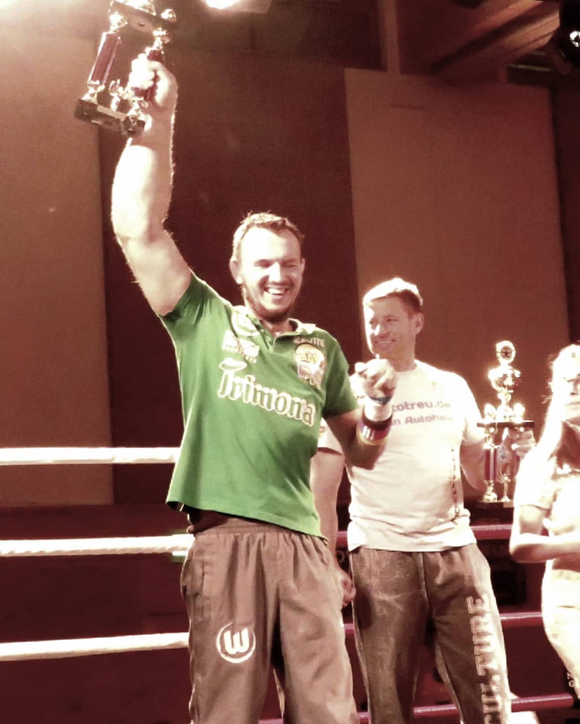 Mehr Grip beim Armwrestling: Trimona Liquid Grip im Einsatz