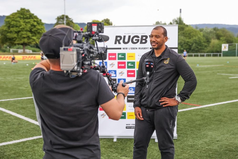 Optimale Ballkontrolle im Rugby: Trimona Rugby Sprayharz
