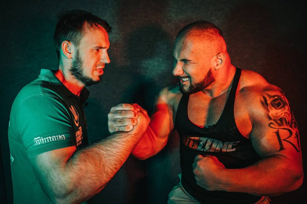 Besserer Grip beim Armwrestling: Trimona Liquid Grip im Einsatz